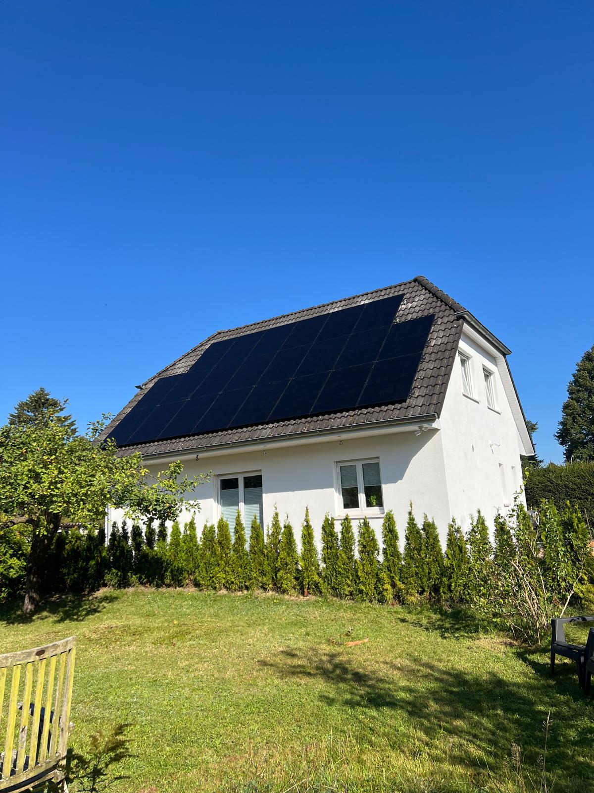 Wohnhaus mit Photovoltaikanlage im Raum Lübeck
