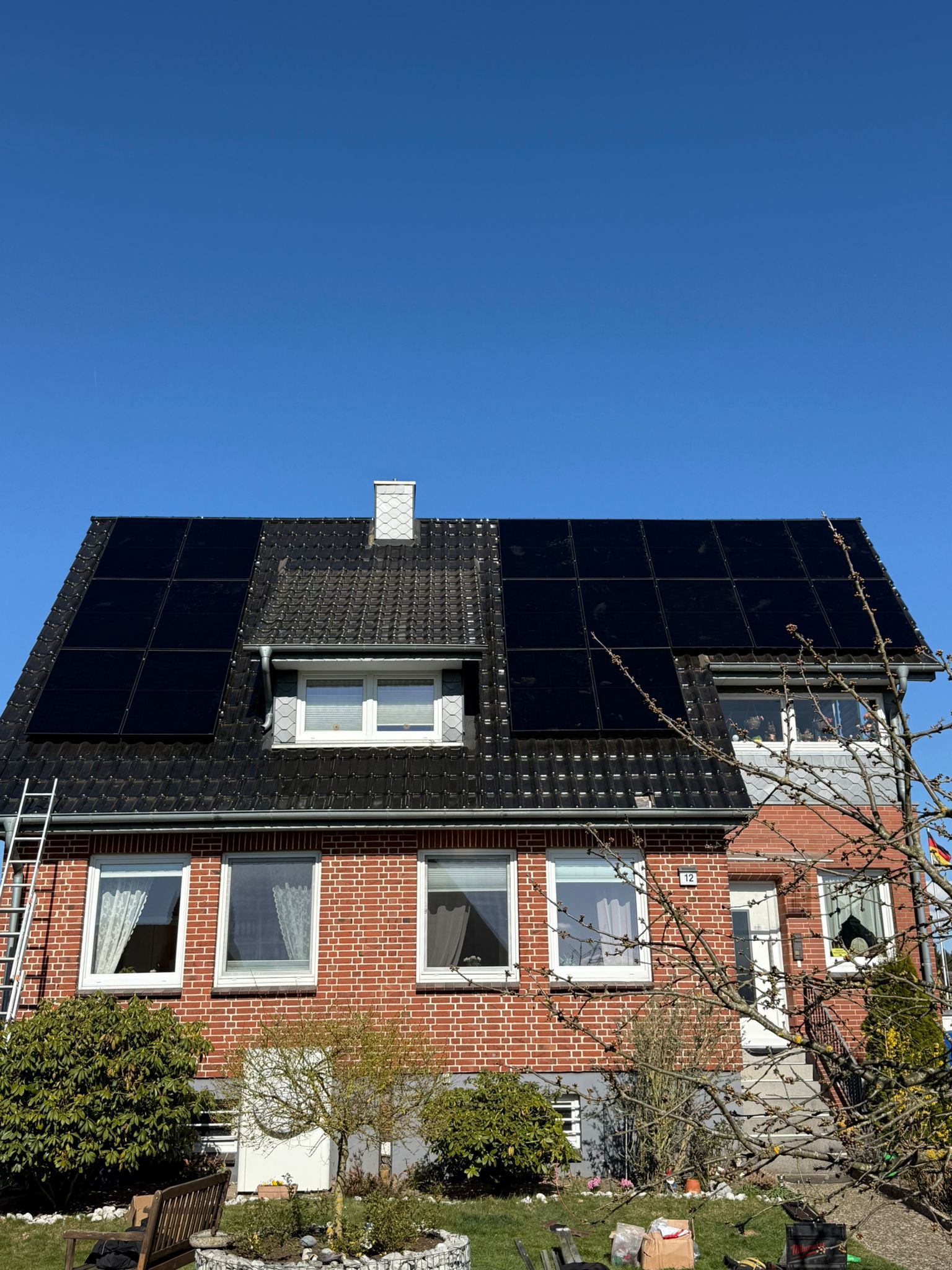 Photovoltaikanlage auf einem Wohnhaus im Raum Ahrensburg